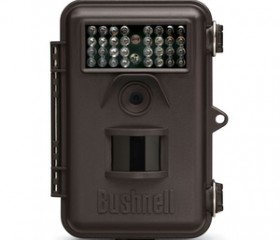 Bushnell Trophy Cam Essential - Low Glow - Brown